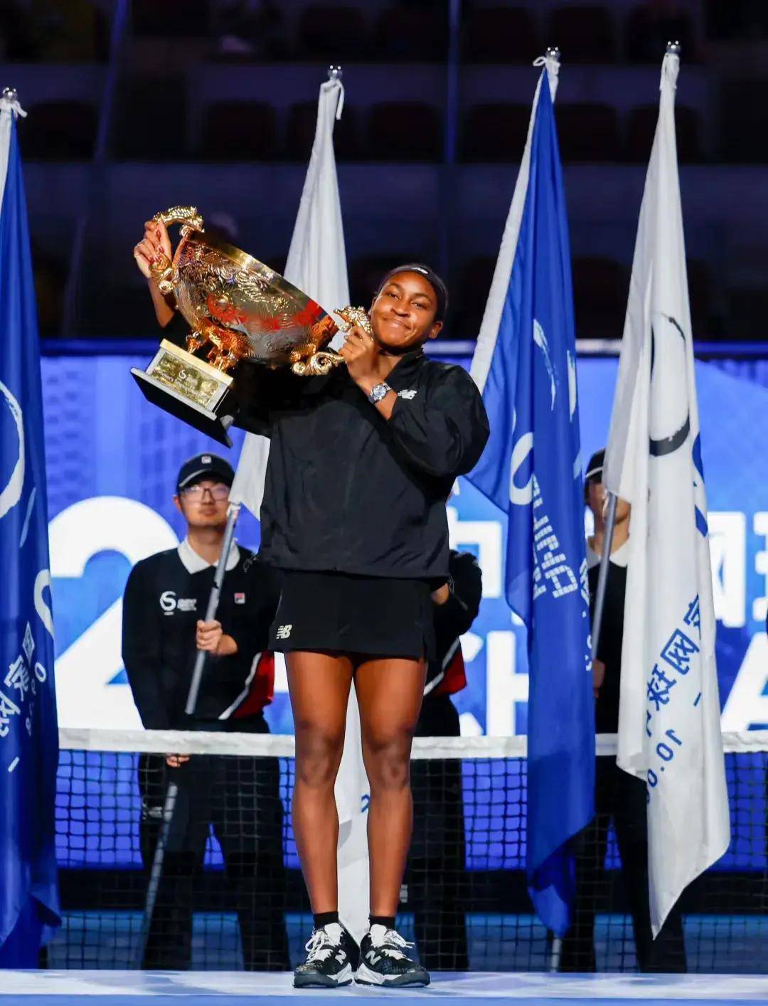 士的强大实 士的强大实