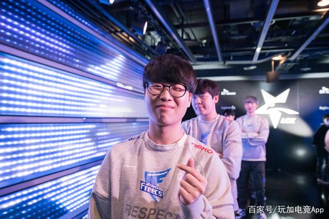 一方面心疼 一方面心疼